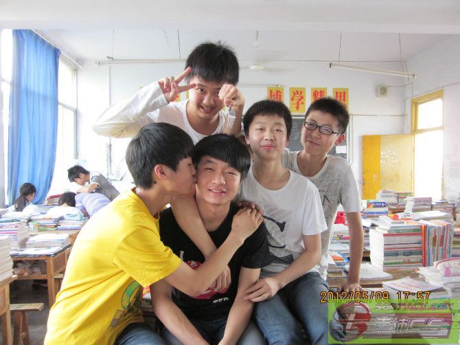 dvubb 图片点击可在新窗口打开查看