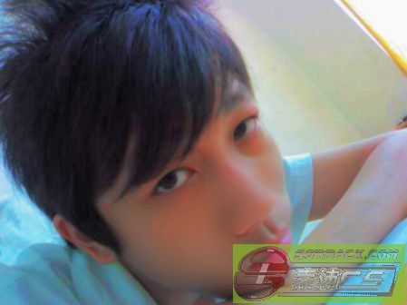 dvubb 图片点击可在新窗口打开查看