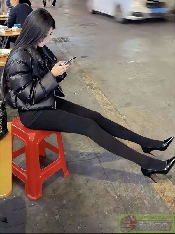 dvubb 图片点击可在新窗口打开查看